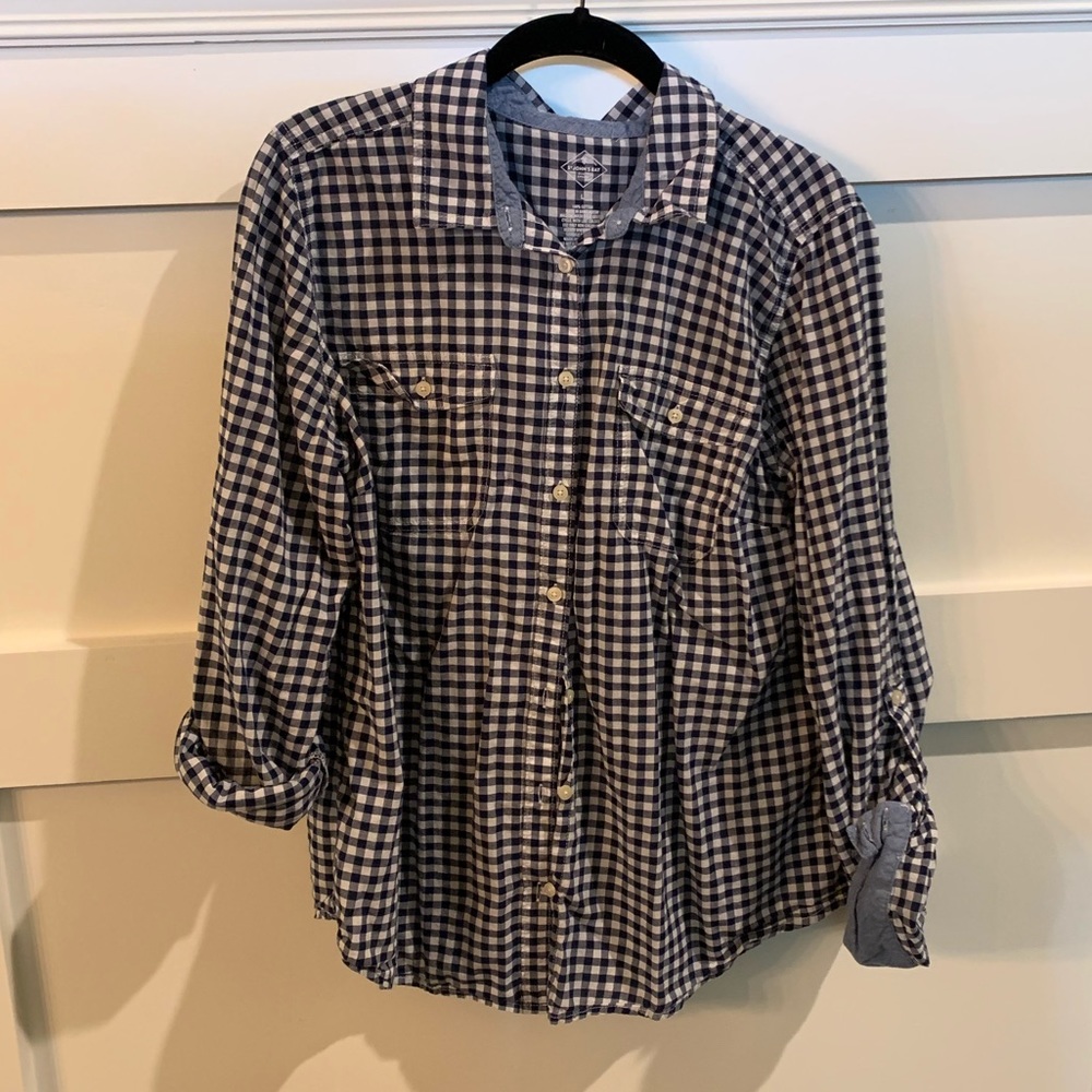 St. John’s Bay Checkered Button-up (L)